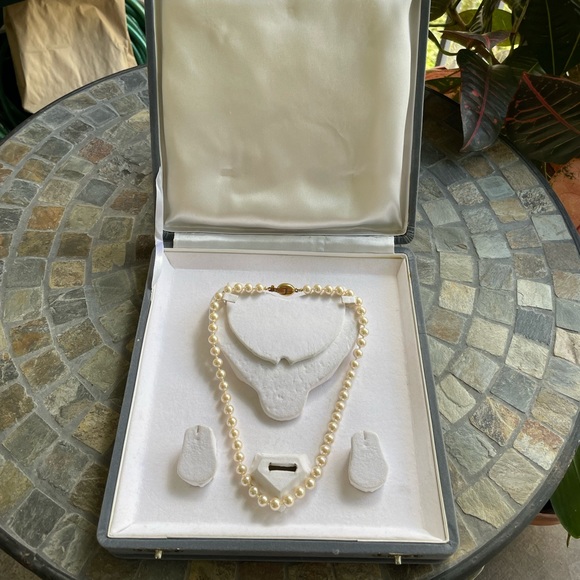 VTG Carolee 14K Gold plated pearl necklace - Picture 11 of 12